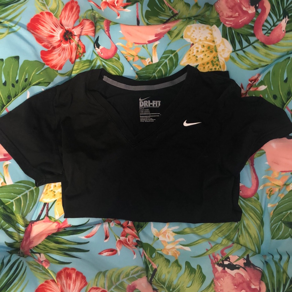 Woman’s nike dri-fit